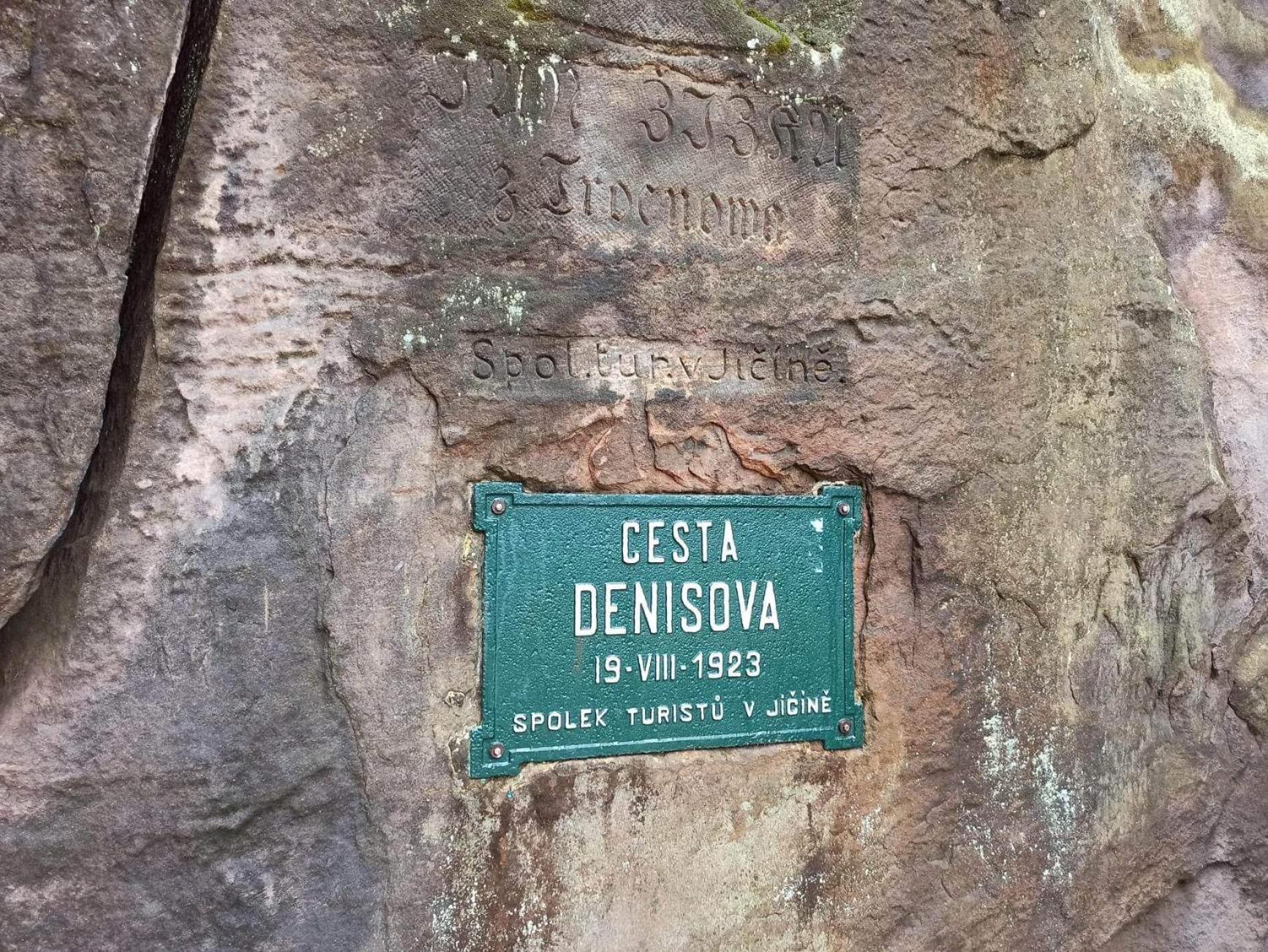 Lodge V Ceskem Raji U Prachovskych Skal - Mala Pro 4 - Velka Pro Az 7 Osob - V Soukromi Jicin